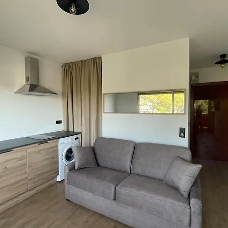 Apartment Studio Neuf Dans Avec Piscine Antibes